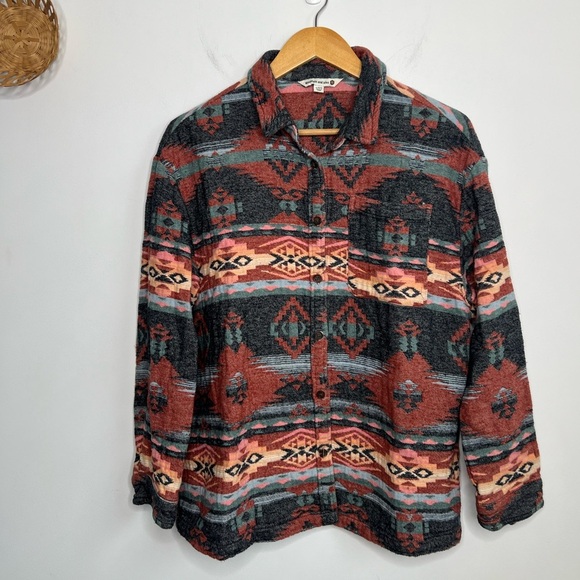Mountain And Isles Tops - Mountain and Isles Women’s Chamois Shirt Aztec Print Women’s Size Large
